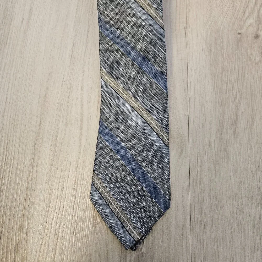 Sawyer's Campus Shop Blue Gray Polyester Tie